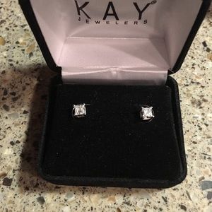 1 caret solitaire diamond earrings